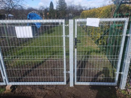 ploty-ogrodzenia-panelowe-betonowe-metalowe-z-siatki-systemowe-srutowane-gabionowe-lupane (239)